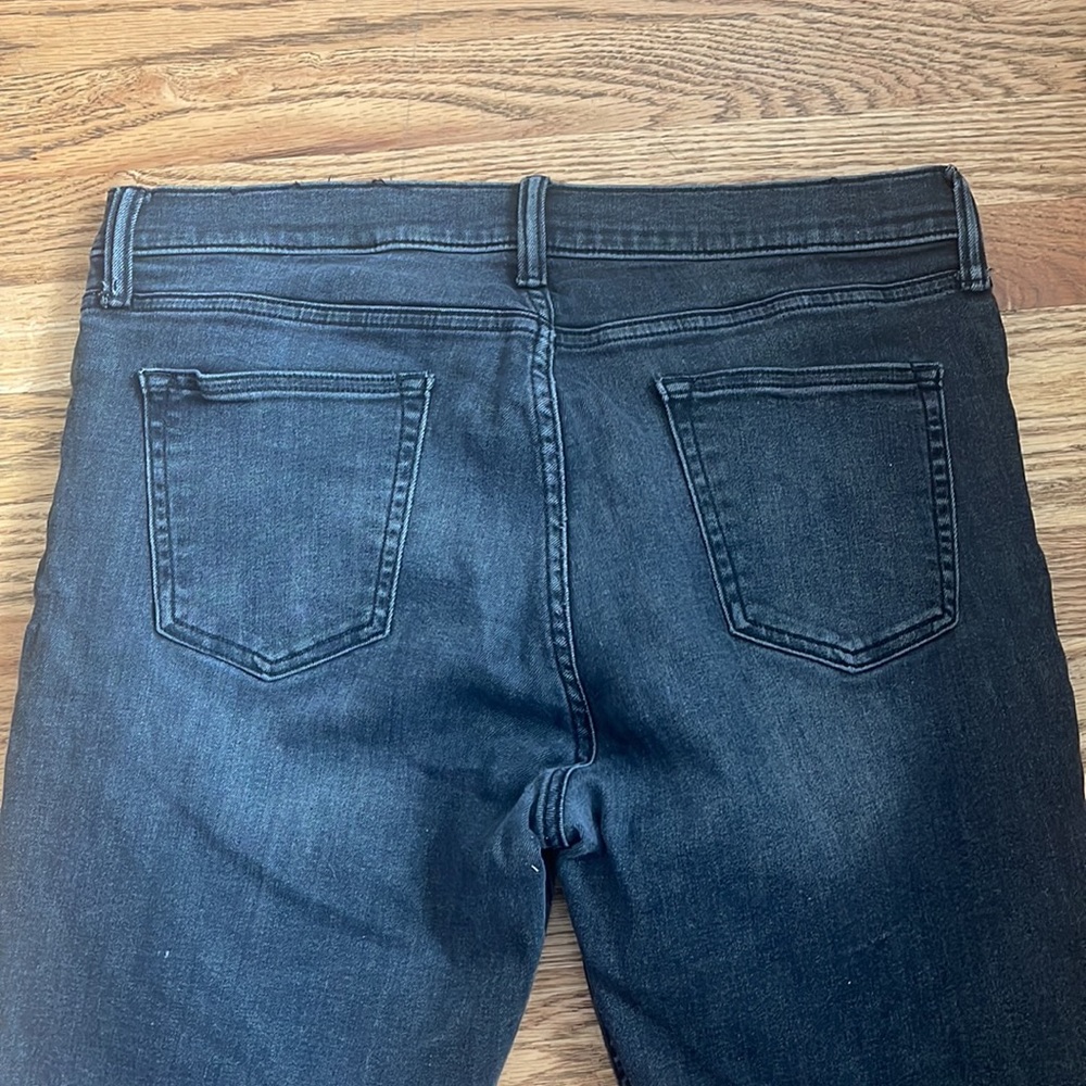 Old navy black faded jeans - Picture 9 of 9